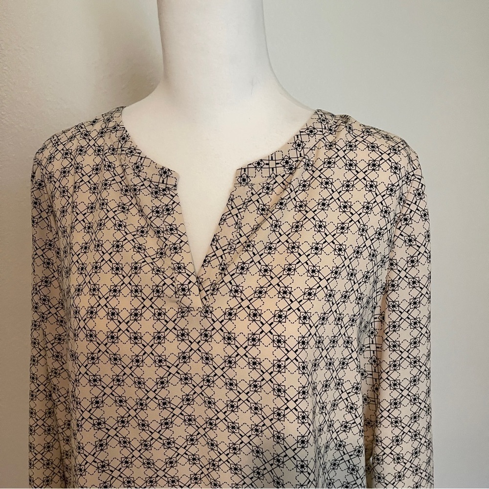 Pleione Geometric Cream & Black Geometric Print Blouse | Size M - Picture 11 of 11